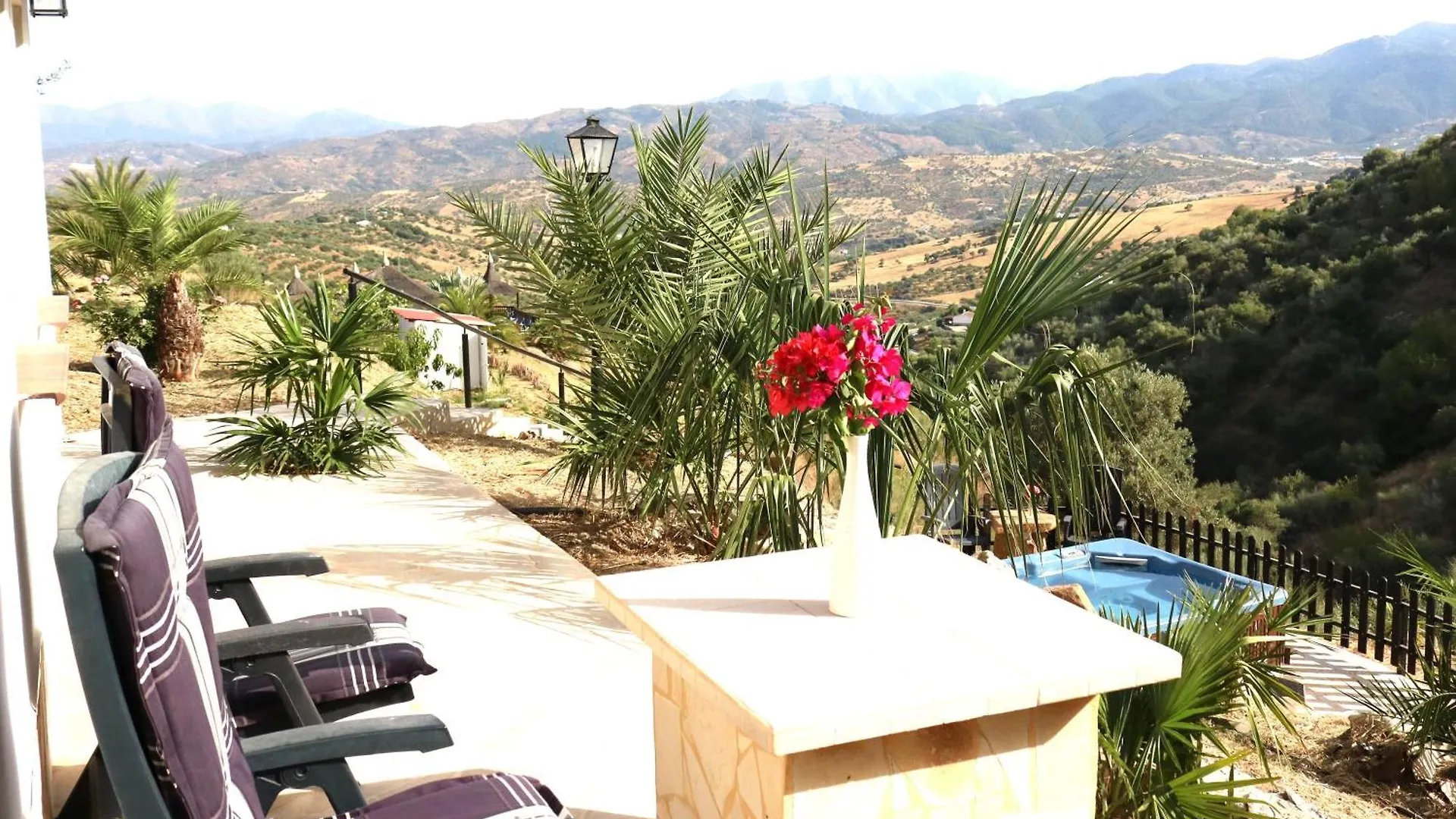 Private Detached Chalet With Optional Private Jacuzzi Mi Dushi 0*, Tolox