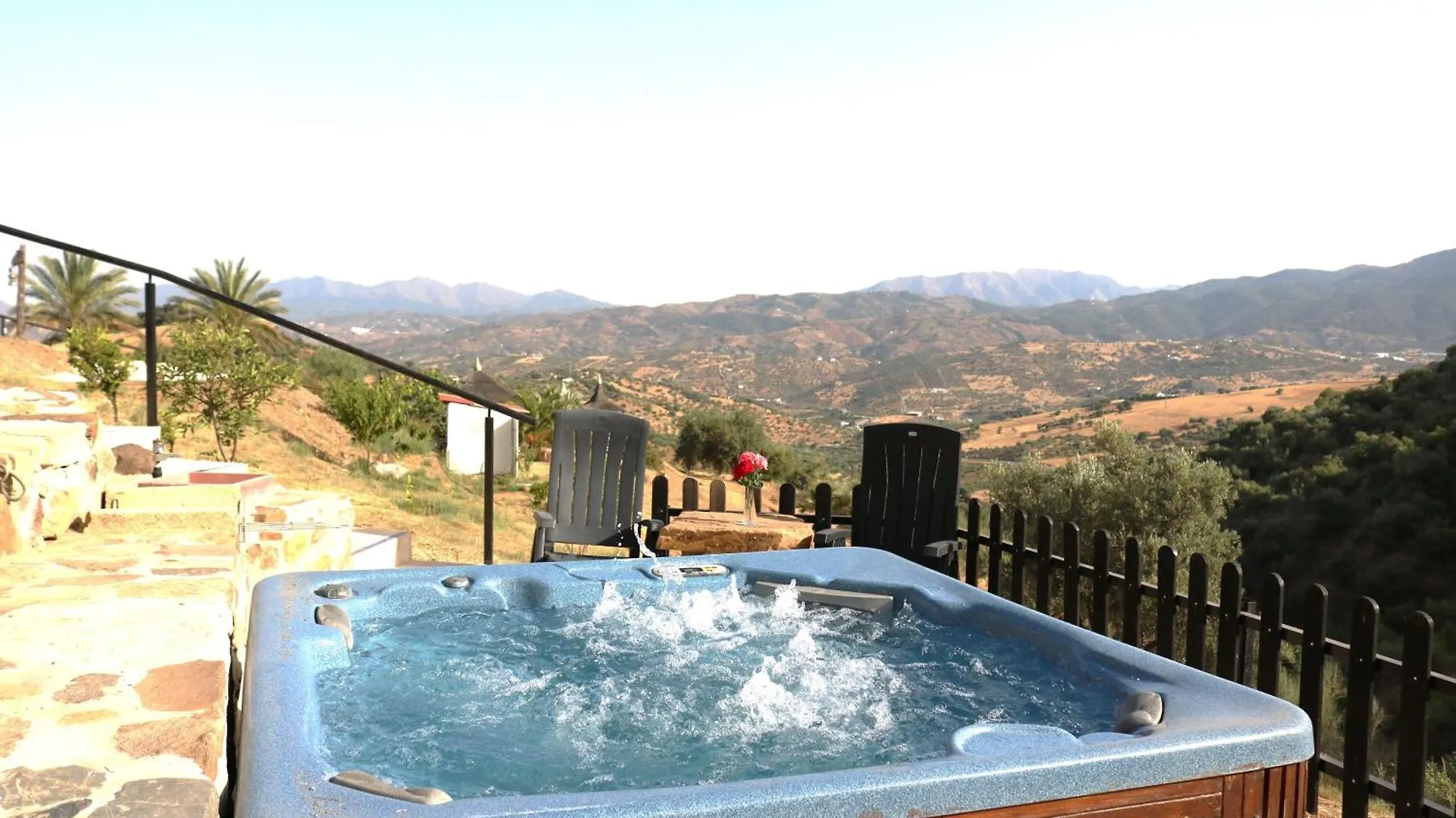 Private Detached Chalet With Own Jacuzzi Mi Dushi Tolox