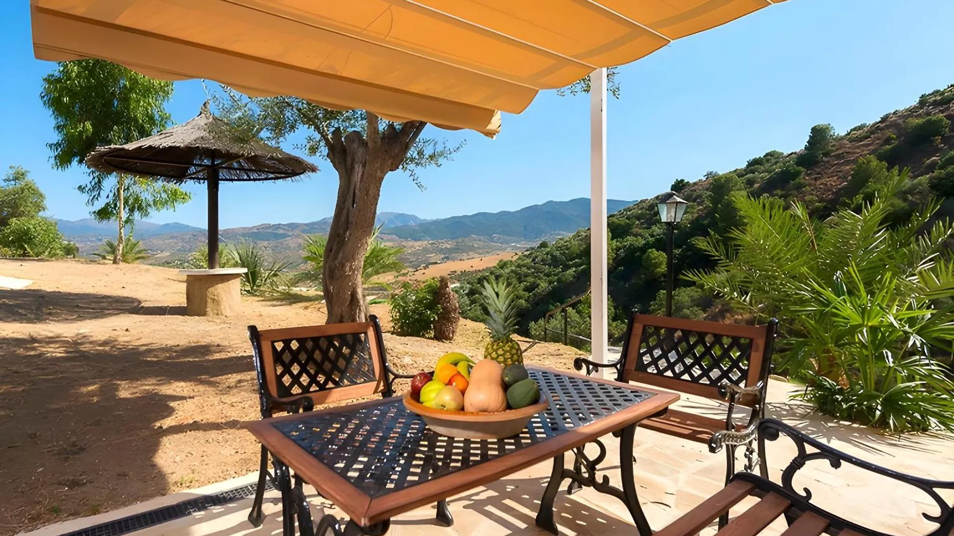 Private Detached Chalet With Own Jacuzzi Mi Dushi Tolox 0*,  Spain