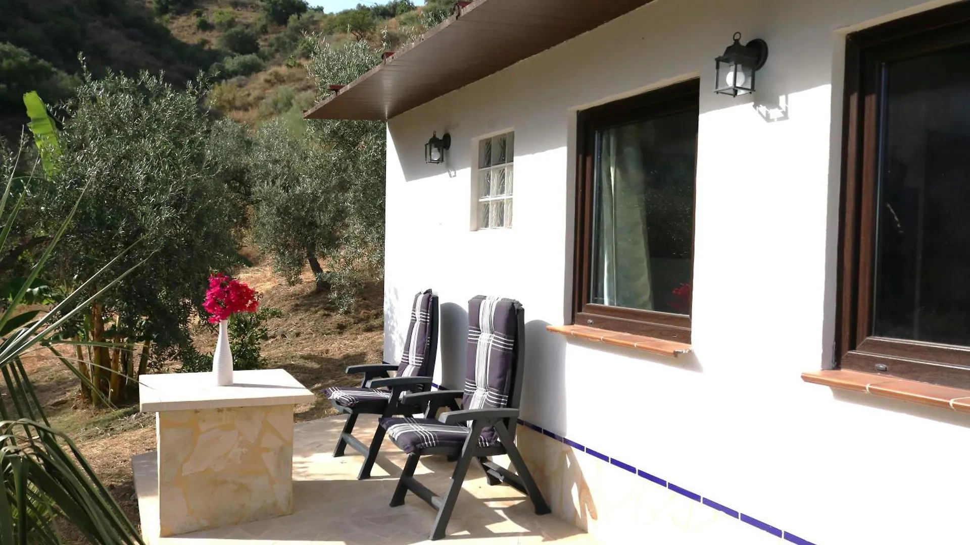 Private Detached Chalet With Own Jacuzzi Mi Dushi Tolox