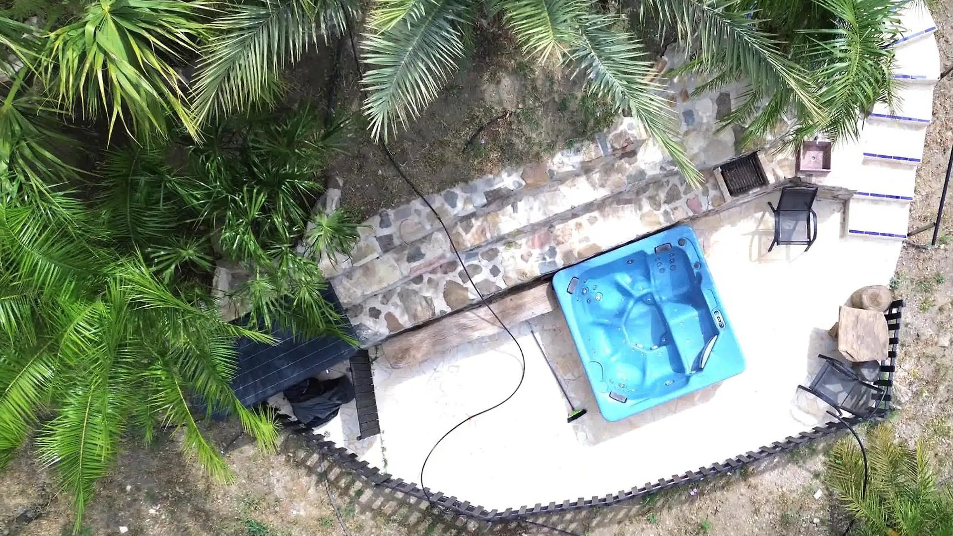 Private Detached Chalet With Optional Private Jacuzzi Mi Dushi