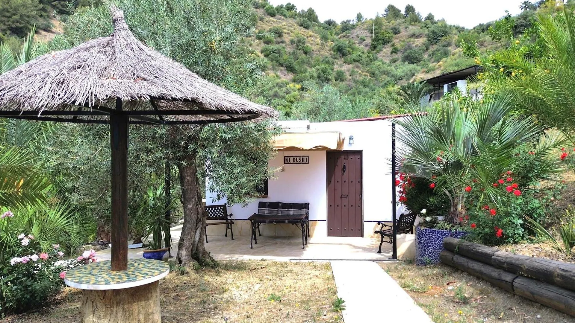 Private Detached Chalet With Own Jacuzzi Mi Dushi Tolox